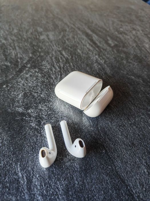 AirPods 2, оригинал, модель A2031