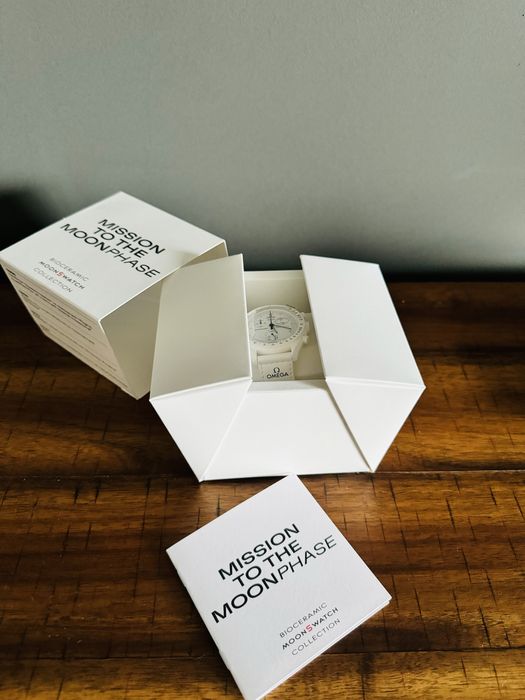 Omega x Swatch Moonphase Snoopy Alb Moonswatch