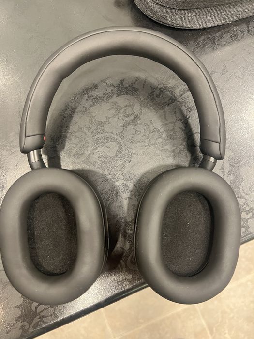Sony WH-1000XM5 - Wireless слушалки - като нови