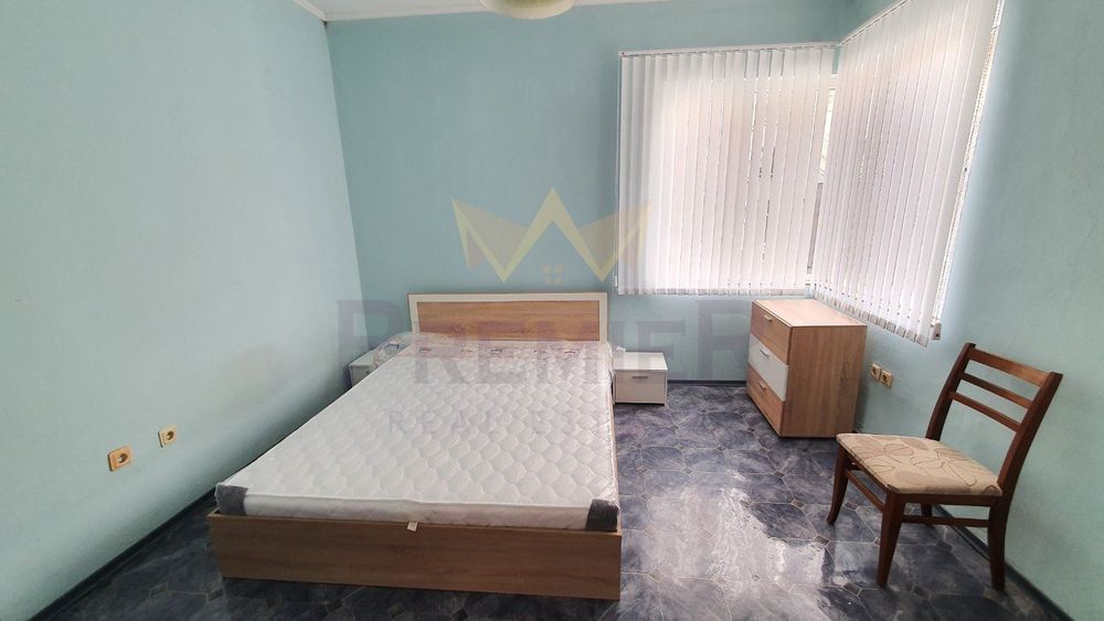 Дава се под наем Тристаен апартамент в Варна, ВИНС - 90 кв.м за 612 € - Снимка #4