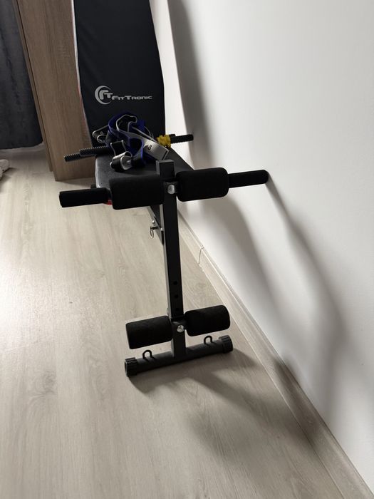 Set fitness complet FitTronic – bancă, greutăți și accesorii