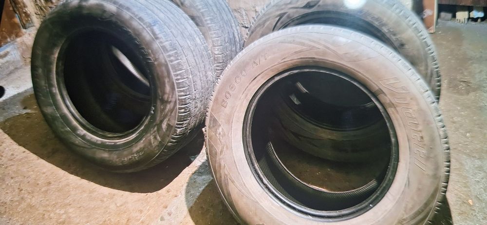 Продам шины на 17