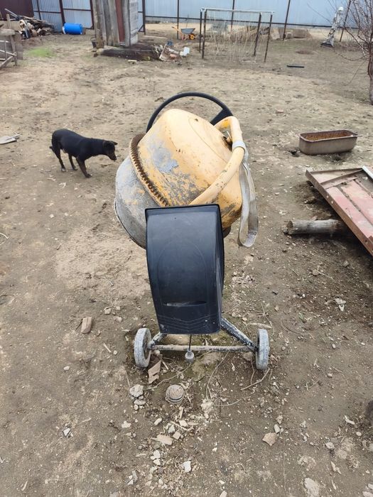 Продам бетономешалку