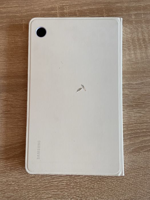 Samsung Galaxy Tap 9 8/128 гигабайта. Перфектно паботещ.