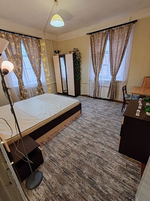 Продам 2-ух ком.квартиру в старом городе.