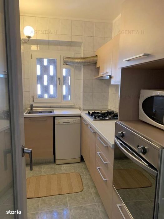 2 camere Calea Victoriei Sala Palatului