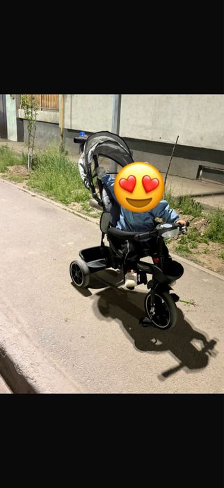 Детский трехколесный велосипед продам