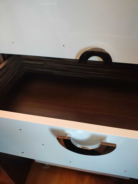 Скрин, гардероб и бюро за детска стая