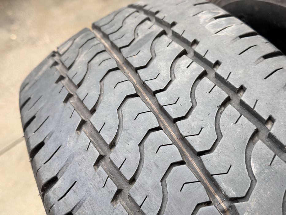 235/65/R16C Dunlop Econodrive 2бр летни бус dot4919