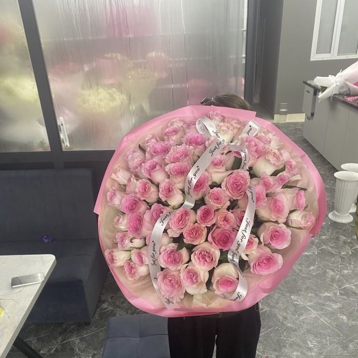 Свежие цветы,гүлдер