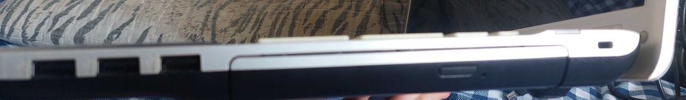 Продам ноутбук Sony Vaio (VPCEB)