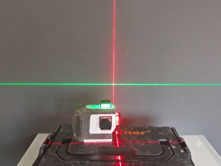Професионален 3D Зелен/Червен Лазерен Нивелир Laserliner
