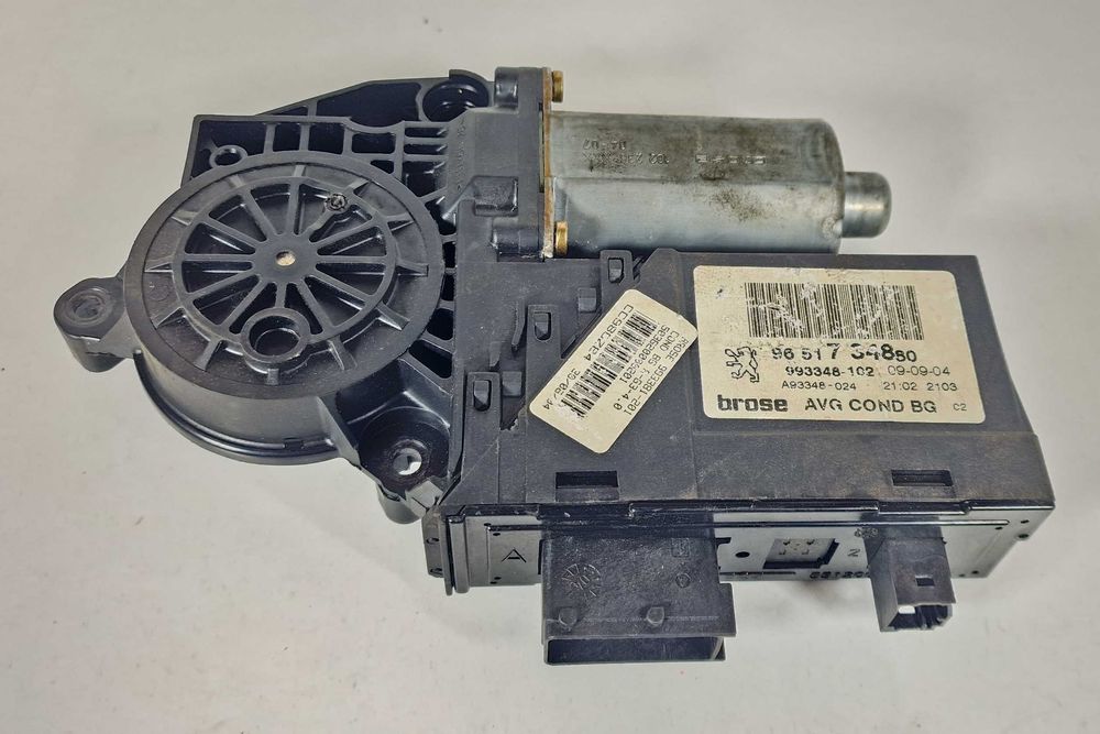 Предно Ляво Моторче Модул Стъклоповдигач Стъклоподемник Peugeot 307 CC