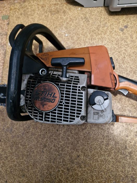 Бензопила STIHL MS 250