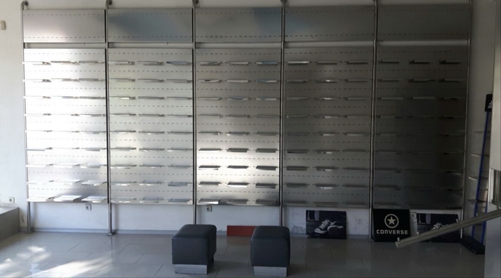 Стелаж за магазин за обувки