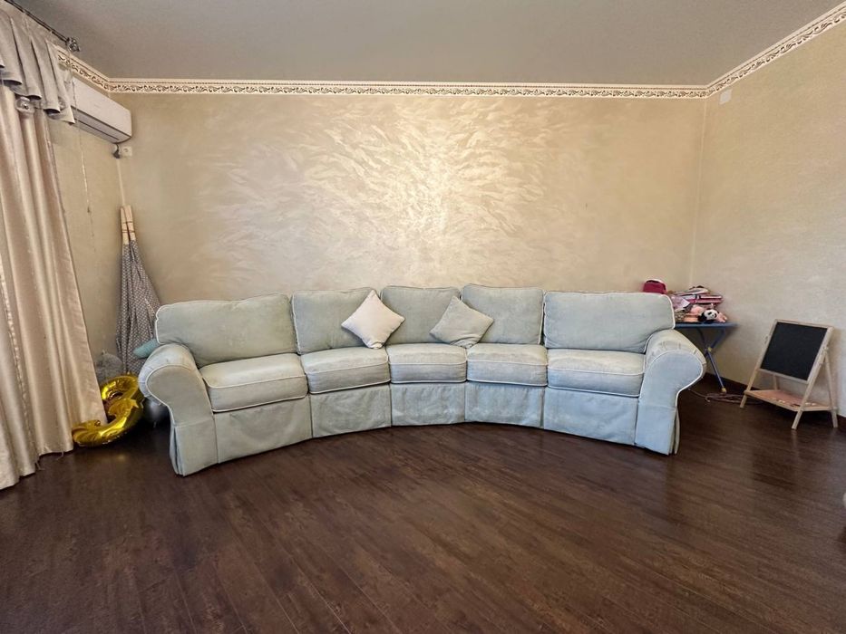 Продам срочно диван