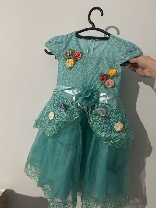 Платье новогодниее