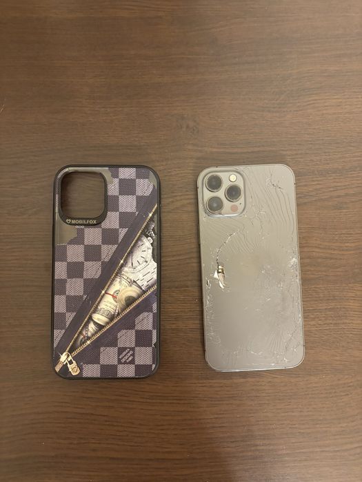 Iphone 12 Pro Max- Pentru piese sau recarosare