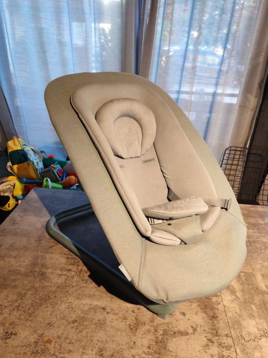Balansoar Cybex LEMO pentru bebeluși – stare foarte bună