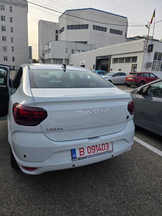 Închiriere masini ridesharing UBER-BOLT