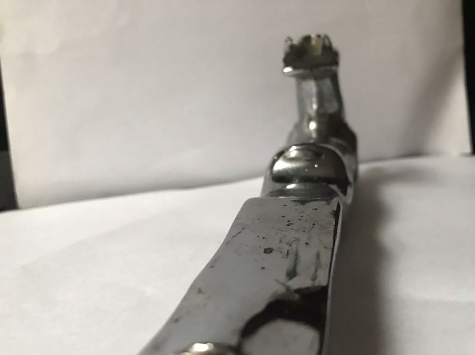 Фигурка на машину