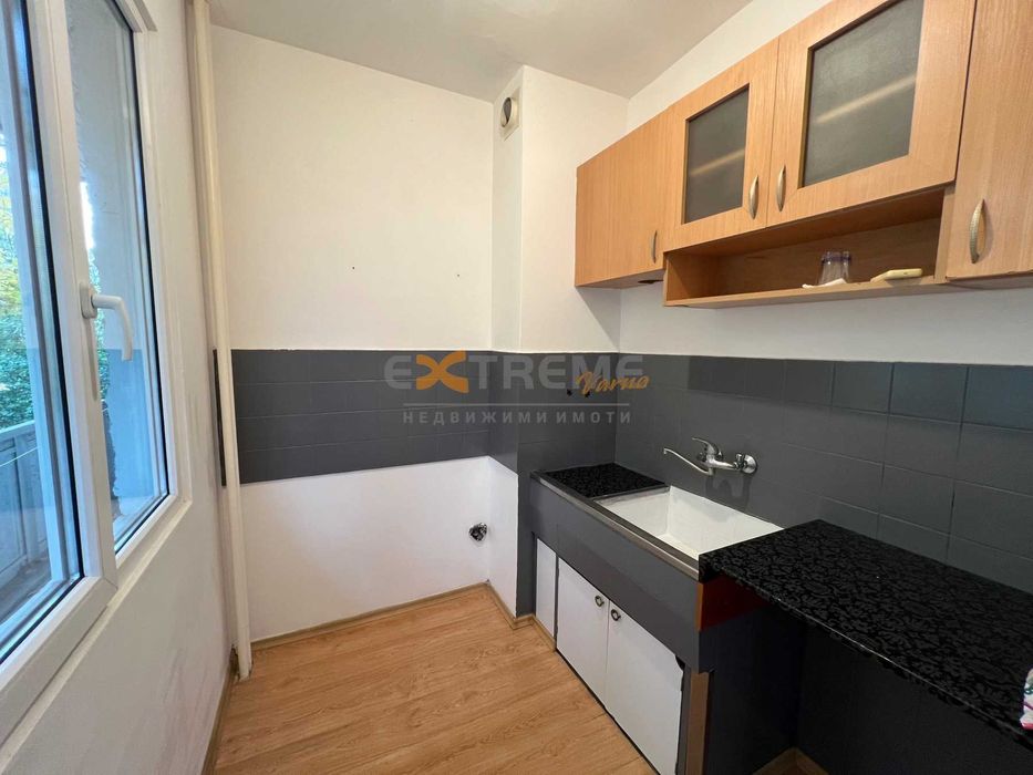 Продава се Тристаен апартамент в Варна, Базар Левски - 68 кв.м за 2927 €/кв.м - Снимка #1