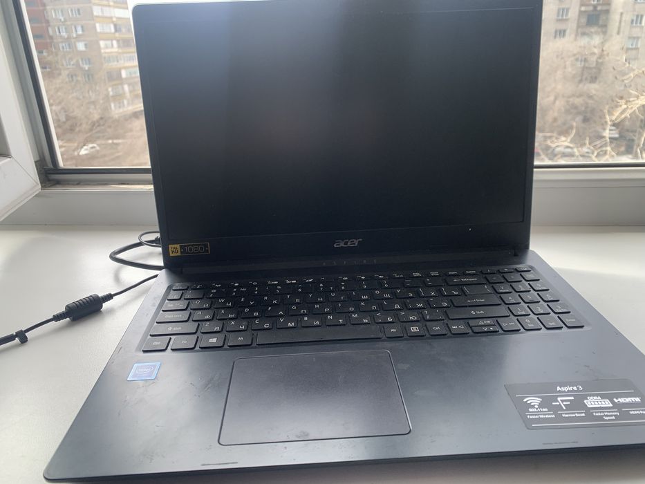 Продаю ноутбук aser aspire3