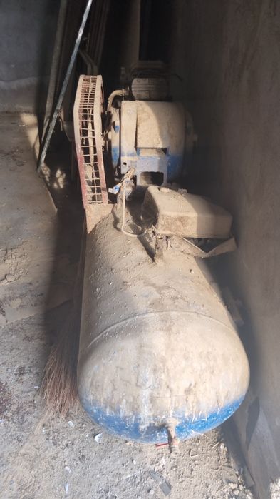 Компрессор100000