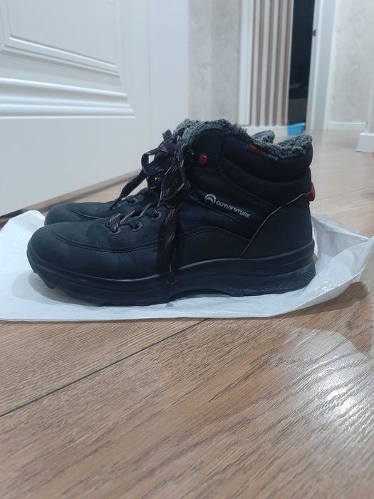 Ботинки для девочки 37