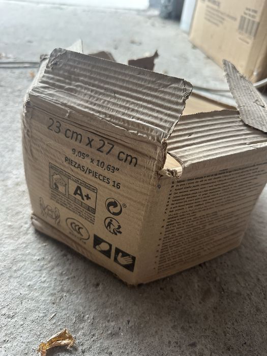 Продавам плочки шестоъгълници