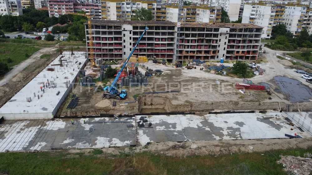 Продава се Двустаен апартамент в Пловдив, Остромила - 80 кв.м за 893 €/кв.м - Снимка #8