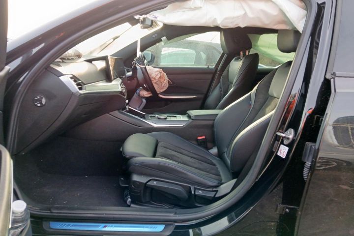 Dezmembrez BMW Seria 3 G20