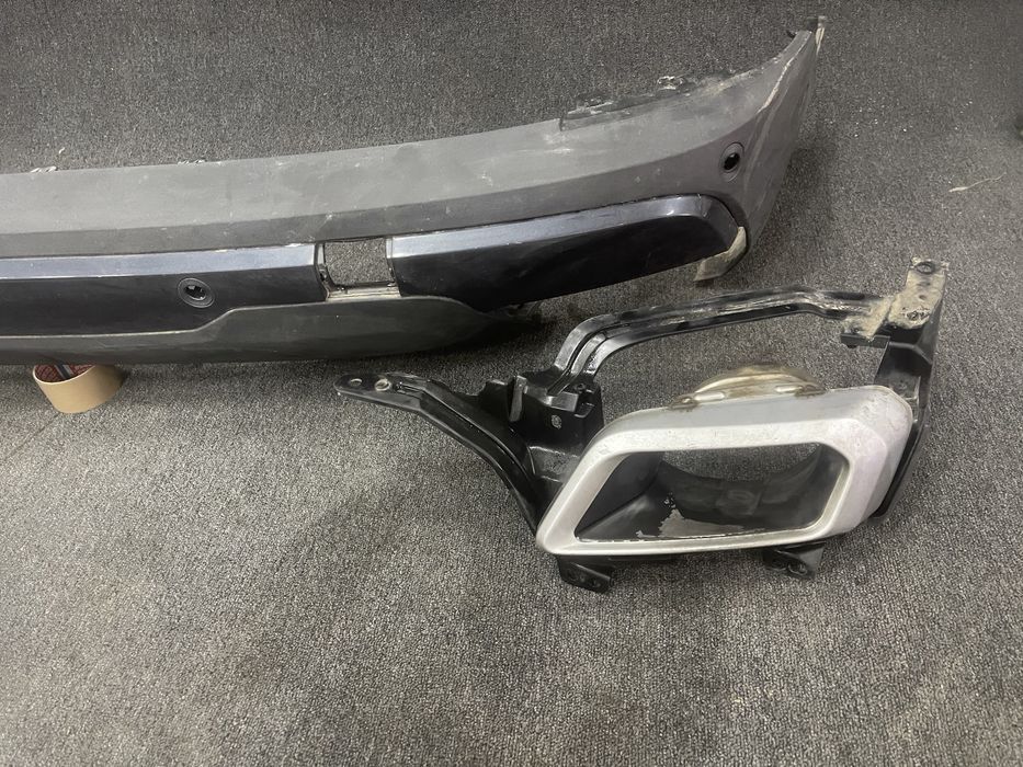 Bara spate Bmw x5 g05 tips toba evacuare dreapta g05
