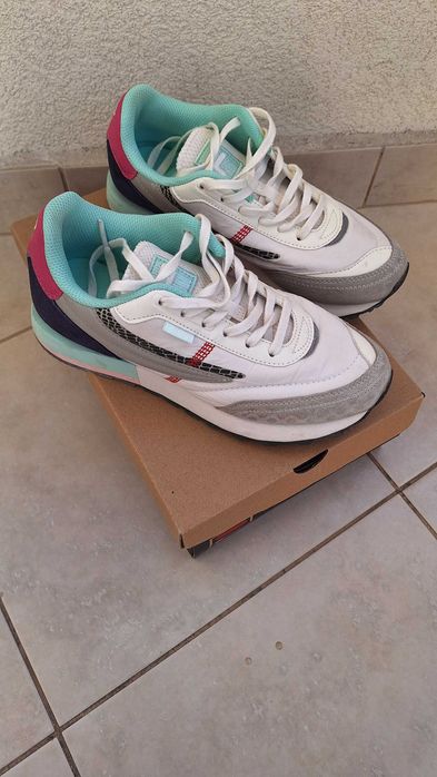 Дамски  обувки     Fila