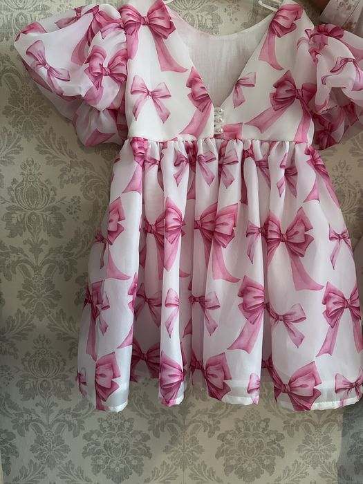 Продам детское платье б/у 6-7 лет