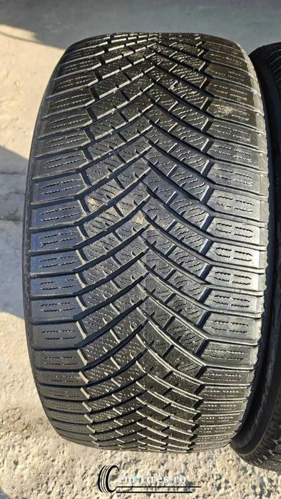 285/40 R22 • Iarna • Yokohama BluEarth Winter V906 110W | 2 buc | DOT 2023 | Pret/buc