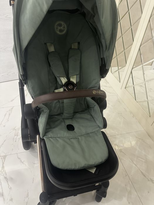Cybex e-PRIAM  4 Lux / Leaf Green
