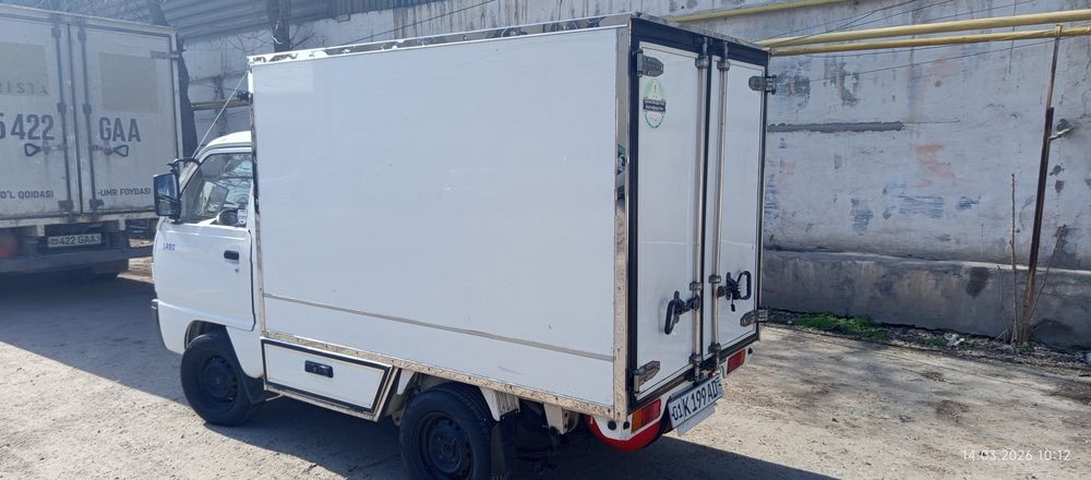 Labo фургон сотилади нархини келишилади