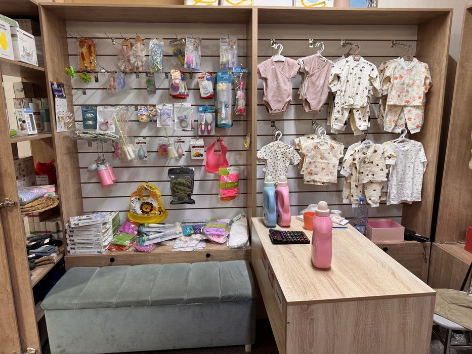 продам витрины,стеллаж