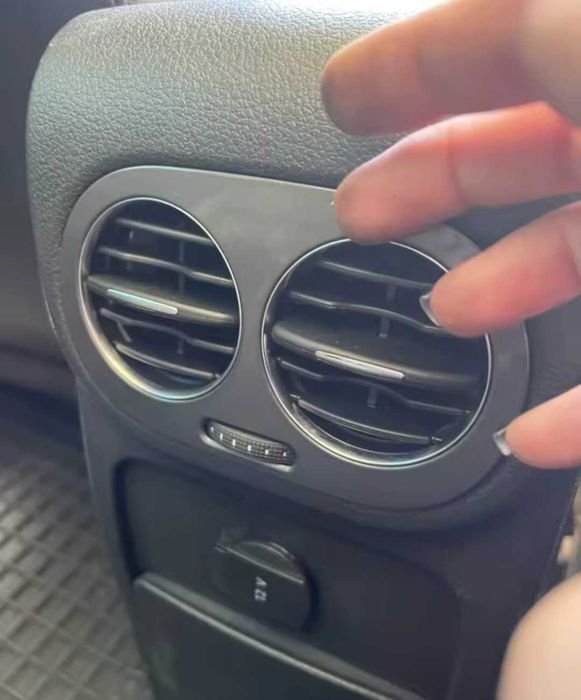 Отвори за духалките на климатика/парното Volkswagen Tiguan VW Тигуан