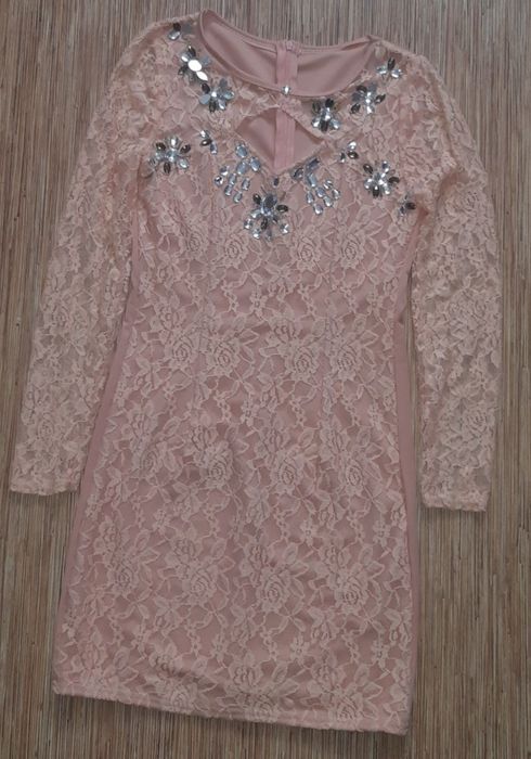 Платья размер 42-44. Новые.