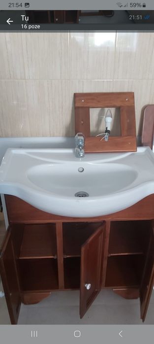 Vând mobilier baie
