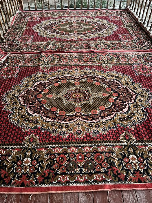 Кілемдер сатылады (2 дана)