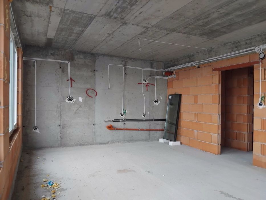 Продава се Тристаен апартамент в Бургас, Славейков - 103 кв.м за 1282 €/кв.м - Снимка #4