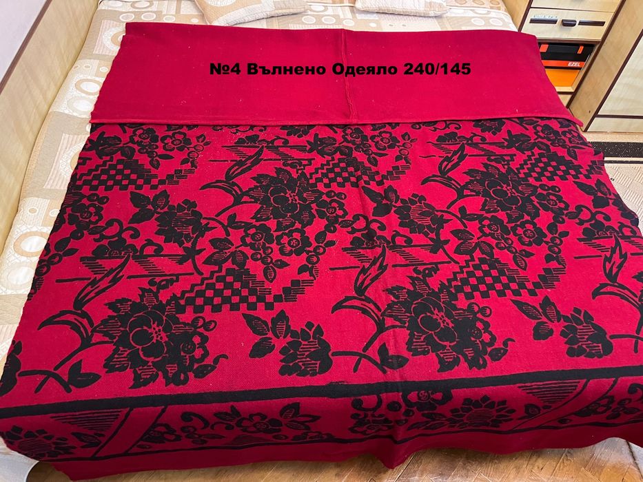 Автентични ръчно изработени вълнени губери, китеници, пътеки и одеяла