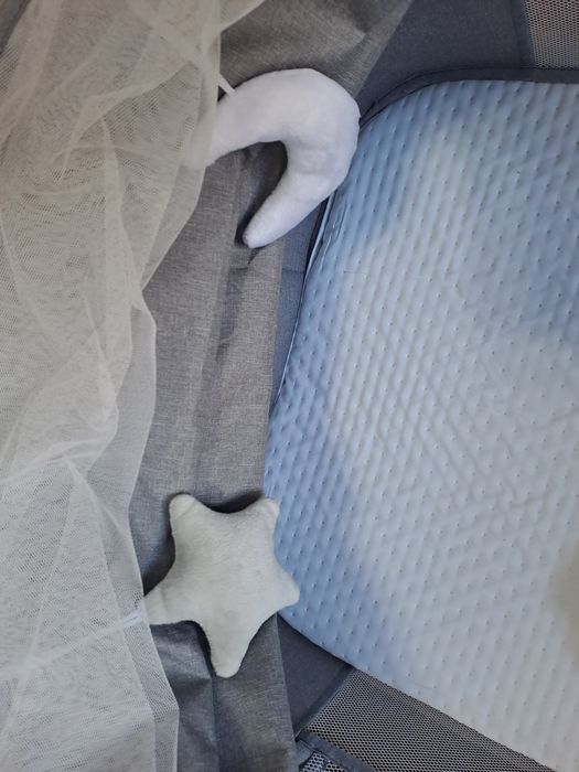 Кроватка качалка музыкальная