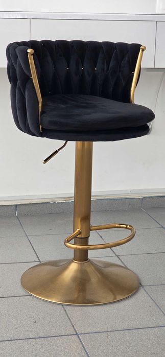 Продавам професионална тоалетка правена по поръчка