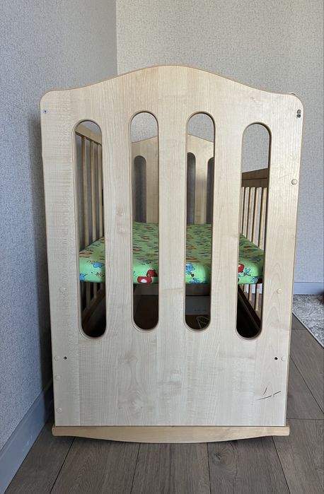 Продам детскую кровать