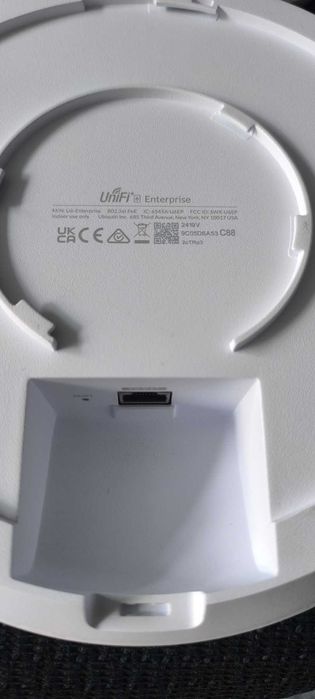 Ubiquiti UniFi U6 Enterprise (U6-Enterprise)