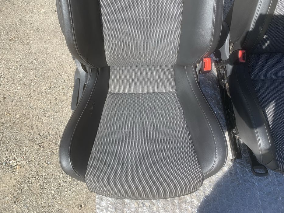 Recaro Bucket Seats за Golf 5 R32/GTI
